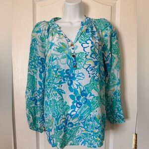 LILLY PULITZER Women's Sz XS 100% Silk Elsa Aqua Floral Print V-Neck Blouse